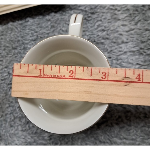 11 PC Christmas Holiday Porcelain Dinnerware Set Plates Holly Berry Gold Trim - Picture 12 of 13